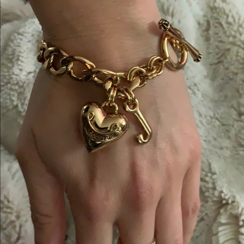 Good plated Juicy couture bracelet